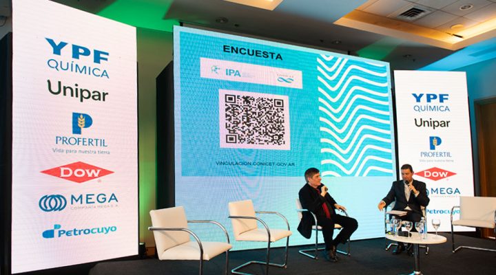 El CONICET presente en la Jornada del Instituto Petroquímico Argentino: “La petroquímica argentina frente a una nueva oportunidad. El camino al desarrollo sostenible”