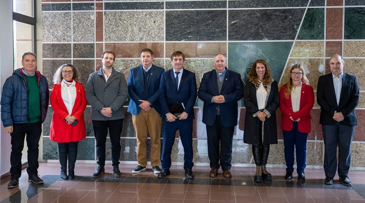 El presidente del CONICET participó de actividades junto a la Universidad Católica de Córdoba y al CCT local